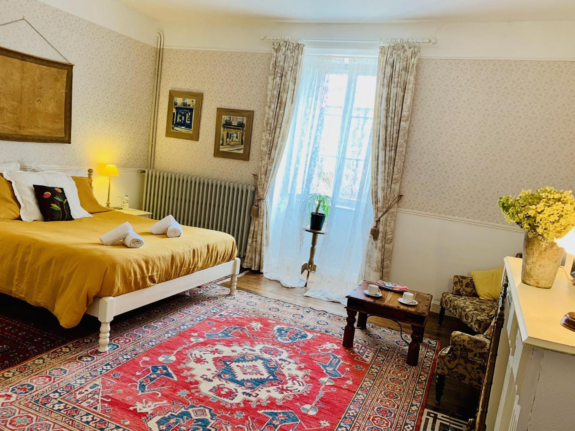 Maison D'Hotes De L'Ancien Couvent Des Carmes Mortemart Extérieur photo